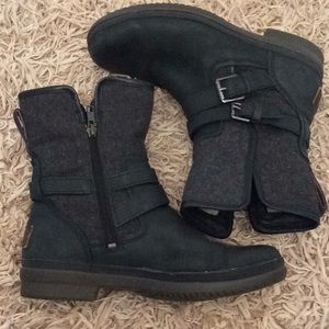 Women’s UGG Leather Waterproof Boots.  Sz. 7